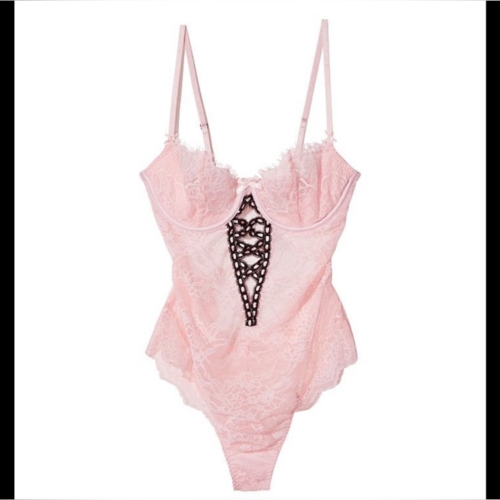 Victoria’s Secret Very Sexy Wicked Unlined Lace Teddy Bodysuit